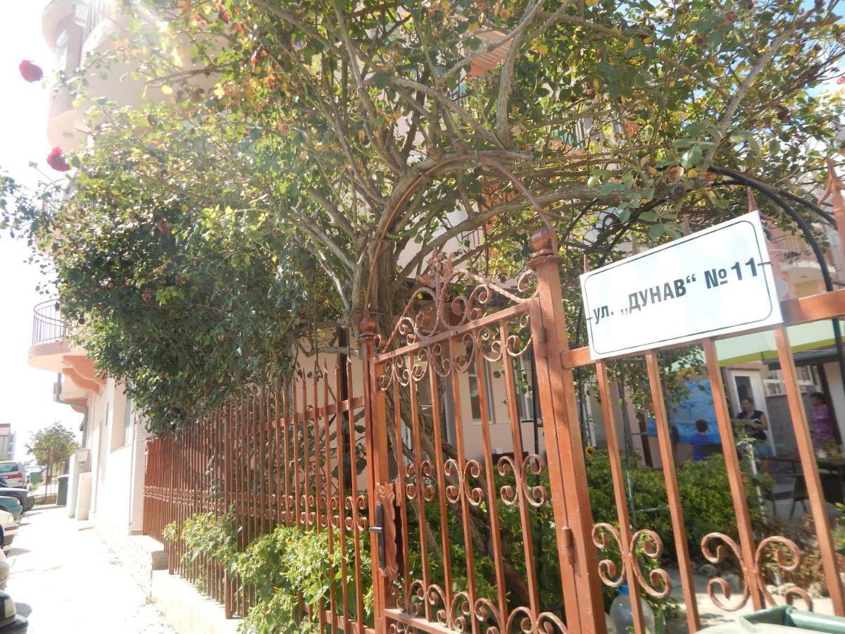 Dunav Str. 拉夫达 外观 照片